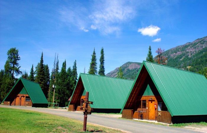 Pahaska Tepee Resort