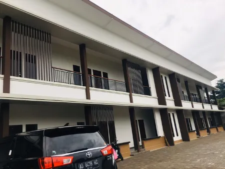 Grand Dahlia Hotel Mojolaban