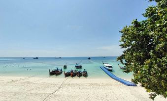 Charming Lipe Villa