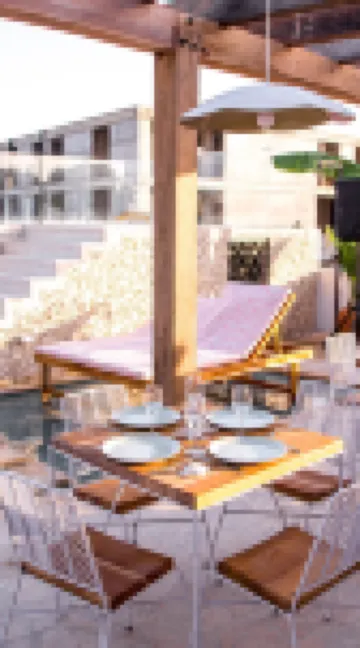 Soy Local Insignia Hotels near San Felipe de Barajas Fort