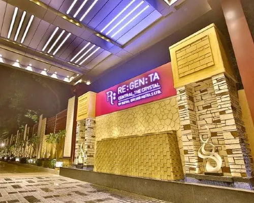 Regenta Central the Crystal Kanpur, Hotels in Kanpur