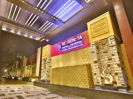 Regenta Central the Crystal Kanpur, Отели рядом с достопримечательностью «Moti Jheel»
