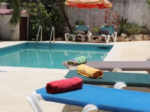 Ginger Lily 2-Bed Suite at Sungold House Barbados