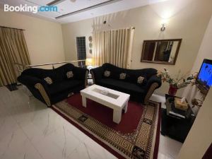 Lovely 1-Bed House in Lahore