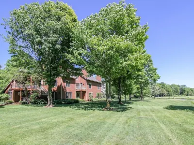 Spacious 2 Bed at Crystal Mountain Resort 2 Bedroom Condo by RedAwning