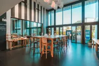 Blu Monkey Hub and Hotel Chanthaburi - breakfast