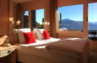 Hôtel de la Forêt Ξενοδοχεία στην πόλη Crans-Montana