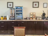 Super 8 by Wyndham Calgary/Airport - Desayuno