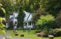 The Woodstock Inn on the Millstream Hotels in Woodstock