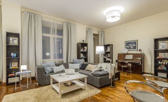 GM Apartment Serafimovicha 2