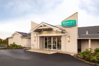 Hallmark Resort - Newport Hotels in Newport