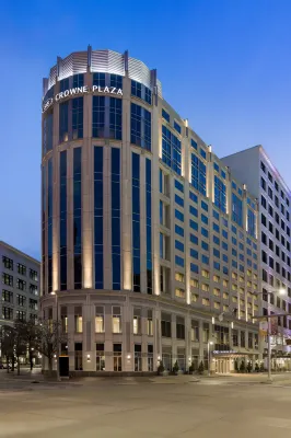 Crowne Plaza Cleveland at Playhouse Square Hotels in Клівленд