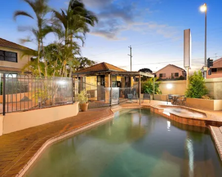 ペガサス モーター イン アンド サービスド アパートメンツ ブリスベンのホテル