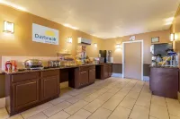 Days Inn by Wyndham Breezewood Hotels in Bedford County