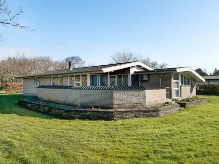 "Anselma" - 800m to the Fjord Отели в г. Farso