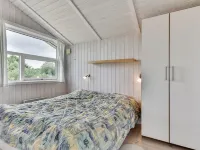 "Sisko" - 600m from the Sea