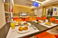 Transamerica Fit Jacareí Hotels in Jacarei