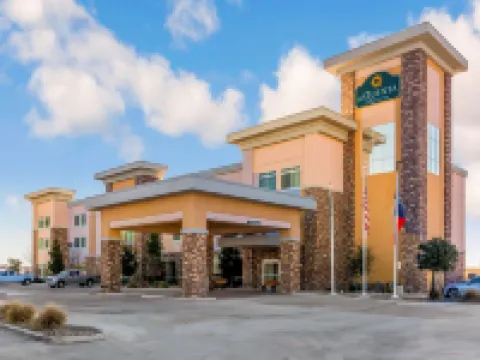 La Quinta Inn & Suites by Wyndham Monahans Hotels in Ward County