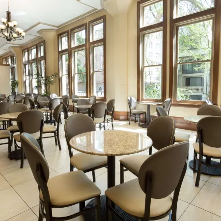 Drury Inn & Suites San Antonio Riverwalk