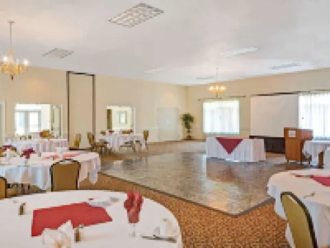 薩科舊果園海灘地區華美達酒店 薩科酒店