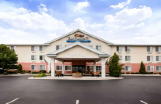 Baymont by Wyndham Mackinaw City Các khách sạn ở 