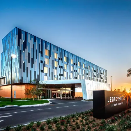 Legacy Hotel at Img Academy