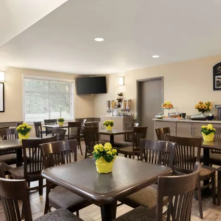 Days Inn by Wyndham Ottawa Airport