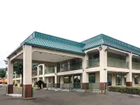 Rodeway Inn & Suites Hwy 290 NW カルバッハ・ブリューイング周辺のホテル