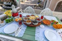 هوتل كاراجام - فطور