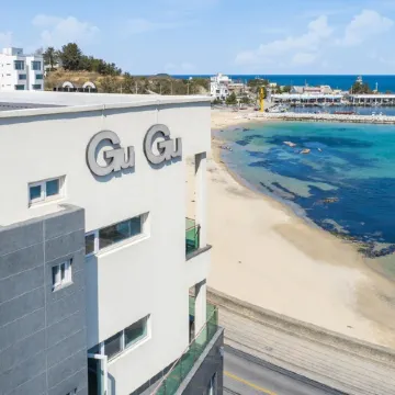 Gangneung Gugu Spa Pension Отели рядом с достопримечательностью «Библиотека «Сунджу»»