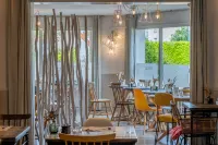 Kyriad Lyon Est - Bron Eurexpo le Cottage Hotels in Bron