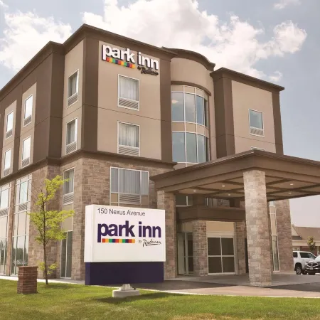 Park Inn by Radisson Brampton, on