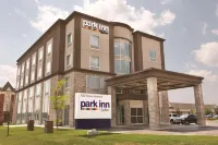 Park Inn by Radisson Brampton, on