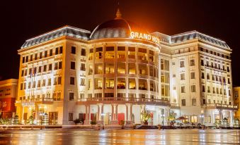 Grand Hotel