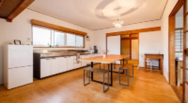 伝泊 はたおり工房のある宿