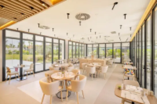 ยูโรสตาร์ซ โอเอซิส มาร์เบลล่า