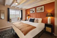 Host & Stay - Dale End