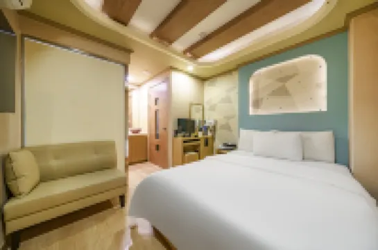 麪牧Ritz 中浪區酒店