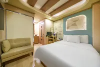 Myeonmok Ritz Hotel in zona Università di Seoul