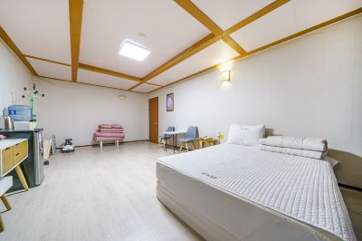 Large Family Room with Large Bath