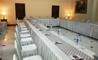Joglo Plawang Villa & Resort