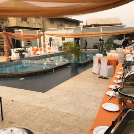 Owu Crown Hotel - Regular