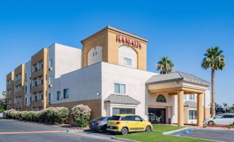 Ramada by Wyndham Bakersfield North