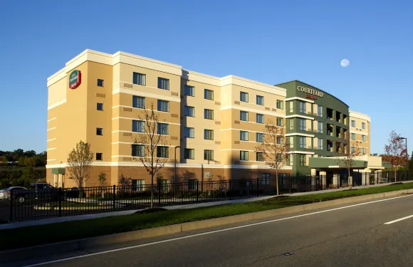 匹茲堡機場塞特勒斯里奇萬怡酒店