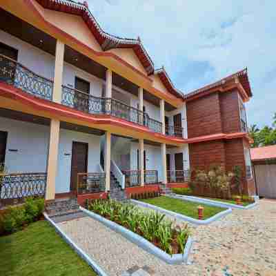 Sea Queen Beach Resort & Spa Hotel Exterior