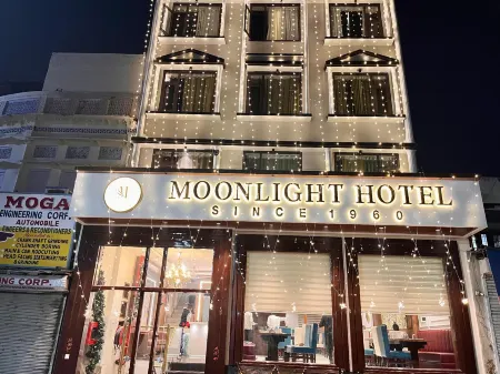 Moonlight Hotel