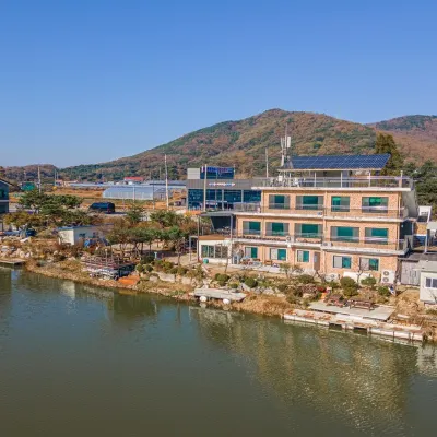 Ganghwado Pension Riverside Hotels near Oktoki Space Center