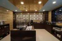 Aristocrat Hotel