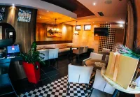 Hotel Swiss Holiday Hotels in Бечичі