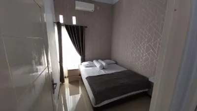 Utami Homestay Banyuwangi Hotel di Tukangkayu